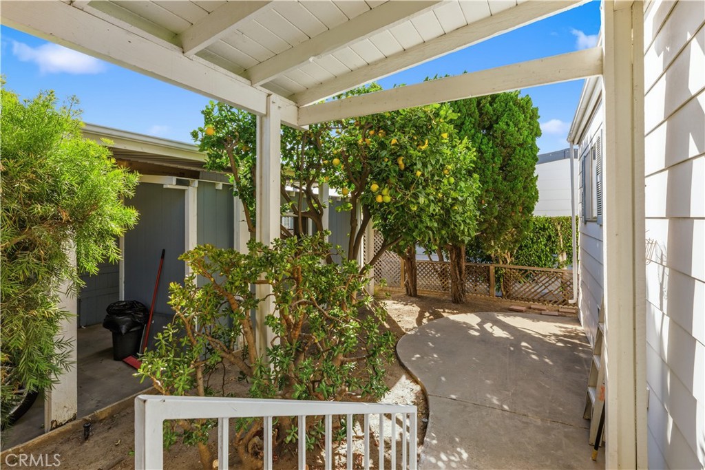 5200 Irvine Blvd., Space 2 — photo 5