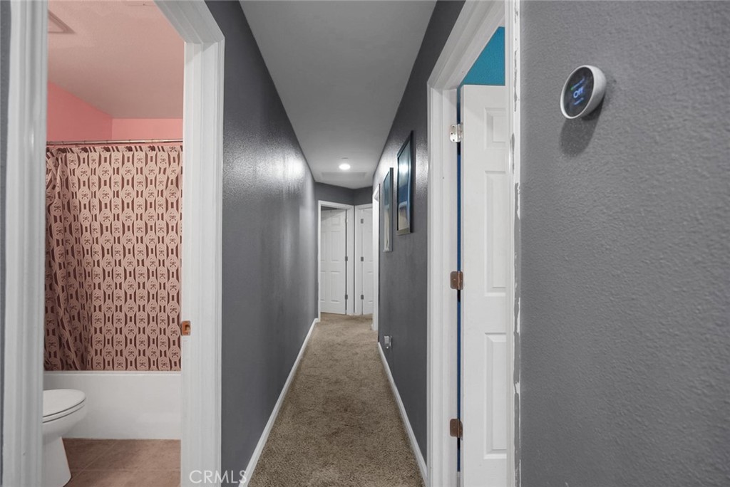 https://media.crmls.org/medias/00aab557-6068-46f3-b7ca-4e7a5f75871a.jpg?preset=X-Large