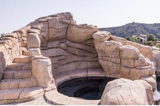 19332 Oakie Doakie, Trabuco Canyon CA: https://media.crmls.org/medias/00aab6bc-cc7e-4ba1-8074-d819446ea2ea.jpg