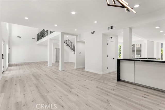 5965 Nora Lynn Drive, Woodland Hills CA: https://media.crmls.org/medias/00aae900-42e3-4a94-9cfe-aa762f3e4d68.jpg