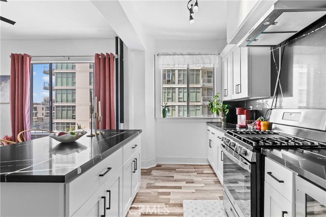 Detail Gallery Image 8 of 49 For 360 W Ocean Bld #408,  Long Beach,  CA 90802 - 1 Beds | 1 Baths