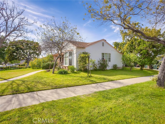 Detail Gallery Image 6 of 46 For 441 Dartmouth Rd, Burbank,  CA 91504 - 3 Beds | 2 Baths