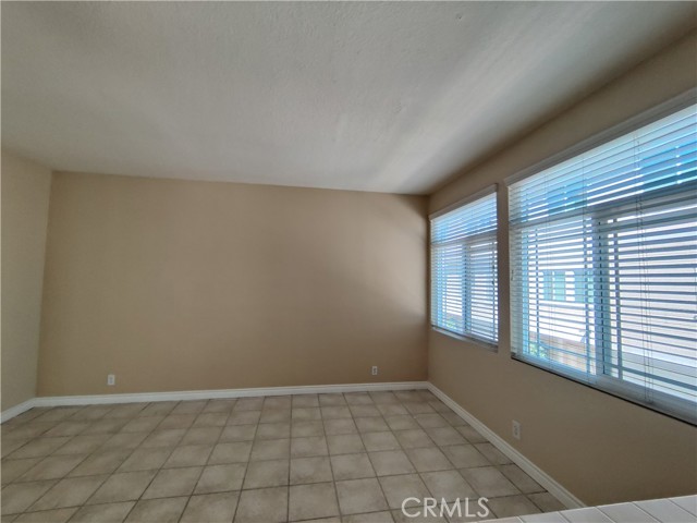 Detail Gallery Image 12 of 37 For 511 N Pageant Dr #F,  Orange,  CA 92869 - 3 Beds | 2/1 Baths