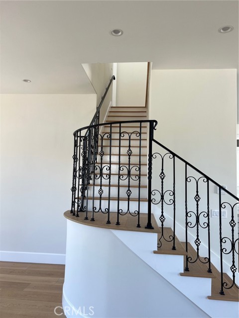 20329 Stagg Street photo 13