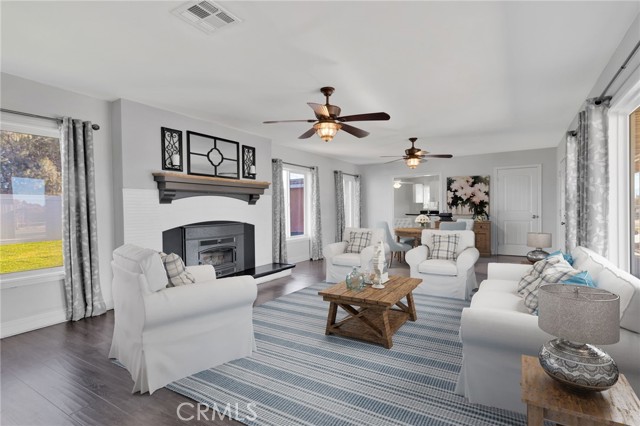 14573 Gayhead, Apple Valley CA: https://media.crmls.org/medias/00ac5ee1-310a-427d-914b-8fb0b499b3e4.jpg