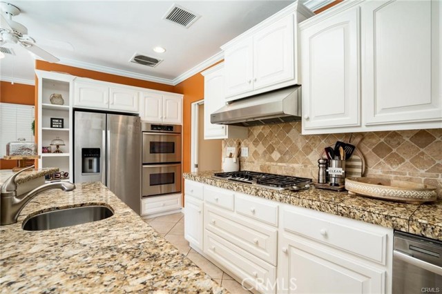 Detail Gallery Image 13 of 20 For 17922 Romelle Ave, North Tustin,  CA 92705 - 4 Beds | 3 Baths