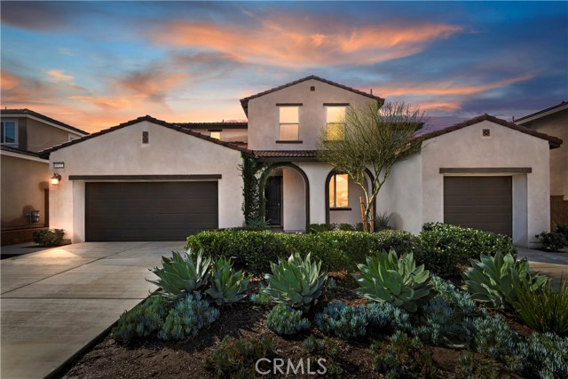 Detail Gallery Image 1 of 1 For 6522 Zion Way, Jurupa Valley,  CA 92509 - 6 Beds | 4/2 Baths