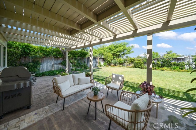 23761 Singapore Street, Mission Viejo CA: https://media.crmls.org/medias/00acf1e4-a19b-44de-ae16-8990248a9241.jpg