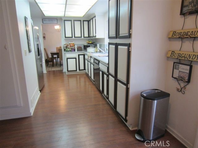 Detail Gallery Image 13 of 21 For 2393 Cragmont Ct, Simi Valley,  CA 93065 - 4 Beds | 2/1 Baths