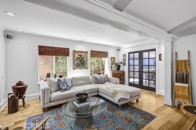 Detail Gallery Image 11 of 24 For 2237 Golden Cir, Newport Beach,  CA 92660 - 3 Beds | 2 Baths