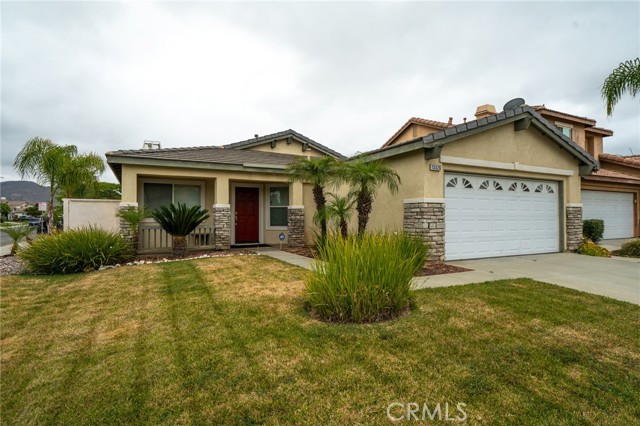 Detail Gallery Image 1 of 27 For 15526 Buckboard Ln, Moreno Valley,  CA 92555 - 3 Beds | 2 Baths