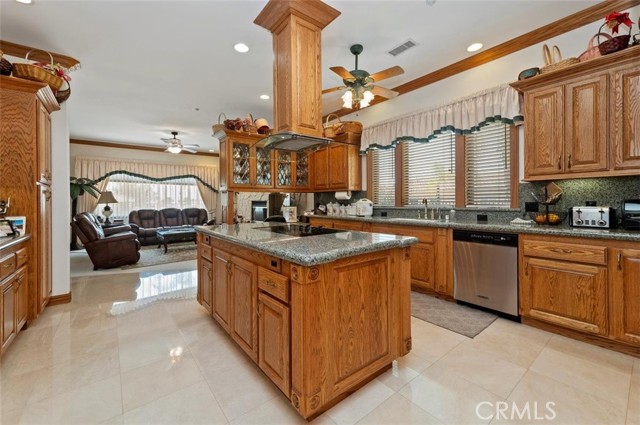 Detail Gallery Image 19 of 43 For 6975 Wyndham Hill Dr, Riverside,  CA 92506 - 4 Beds | 4/1 Baths