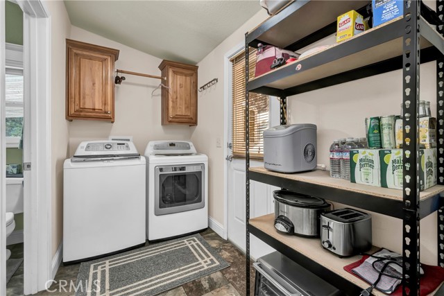 Detail Gallery Image 15 of 60 For 14986 Western Mine Rd, Middletown,  CA 95461 - 3 Beds | 2 Baths