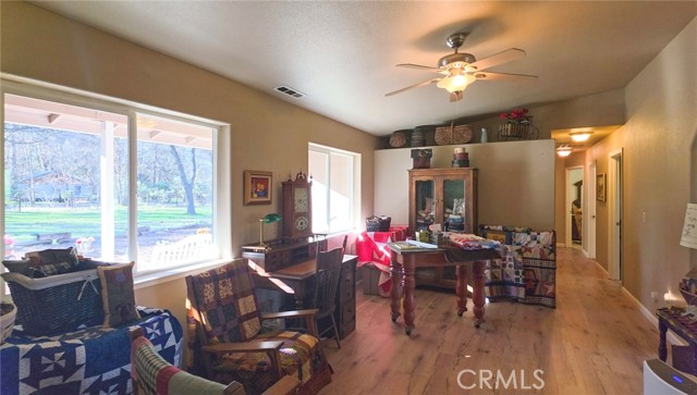 Detail Gallery Image 15 of 50 For 5328 Woodland Dr, Yreka,  CA 96097 - 4 Beds | 2 Baths