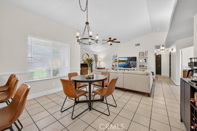Detail Gallery Image 17 of 35 For 4752 W Mesa, Fresno,  CA 93722 - 3 Beds | 2 Baths