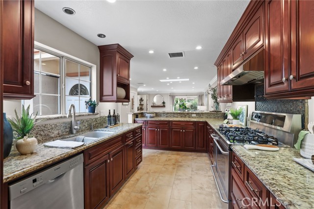 Detail Gallery Image 23 of 48 For 77 Seton Rd, Irvine,  CA 92612 - 3 Beds | 2 Baths