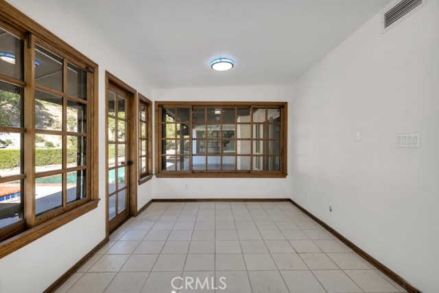 Detail Gallery Image 46 of 53 For 3953 Bon Homme Rd, Calabasas,  CA 91302 - 4 Beds | 3 Baths