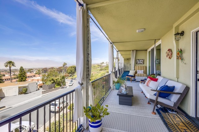 Detail Gallery Image 5 of 51 For 201 S La Esperanza #R10,  San Clemente,  CA 92672 - 2 Beds | 2 Baths