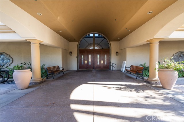 Detail Gallery Image 3 of 26 For 1318 S Bay Hill, Banning,  CA 92220 - 2 Beds | 2 Baths