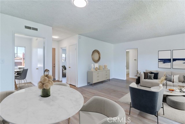 Detail Gallery Image 6 of 63 For 7515 Glencliff Dr, Downey,  CA 90240 - 4 Beds | 2/1 Baths