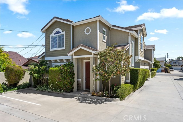 Image 1 of 33 For 8643 Belmont