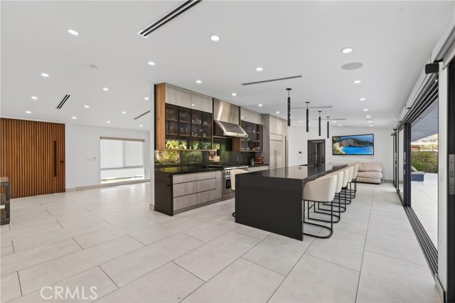 Detail Gallery Image 14 of 62 For 20431 Germain, Chatsworth,  CA 91311 - 5 Beds | 3/1 Baths