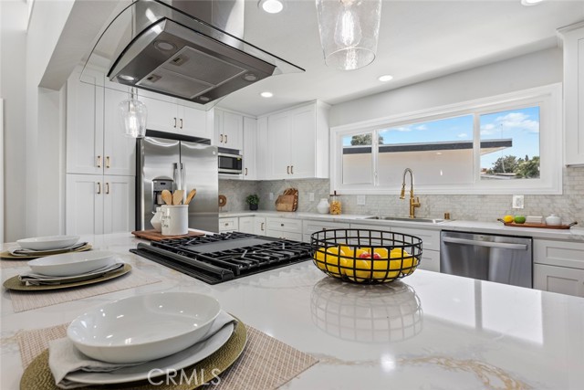 Detail Gallery Image 7 of 31 For 10607 La Alba Dr, Whittier,  CA 90603 - 4 Beds | 2 Baths