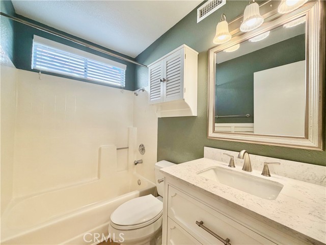 Detail Gallery Image 21 of 48 For 25211 Corte Sombrero, Murrieta,  CA 92563 - 4 Beds | 3 Baths