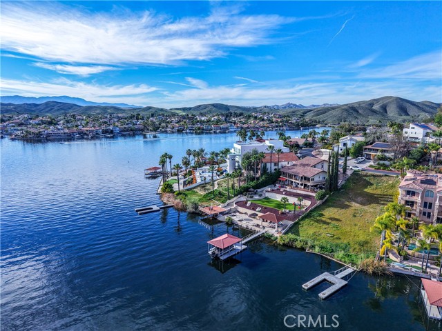 Detail Gallery Image 2 of 23 For 22226 San Joaquin Drive West Dr, Canyon Lake,  CA 92587 - – Beds | – Baths