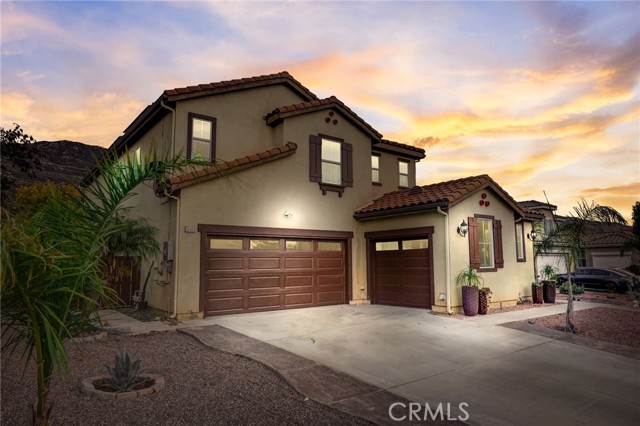 Detail Gallery Image 2 of 50 For 18489 Hilldale Ln, Lake Elsinore,  CA 92530 - 6 Beds | 2/1 Baths
