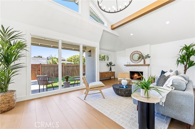 5309 E Appian Way, Long Beach CA: https://media.crmls.org/medias/00b3fed6-22aa-4cb4-a8ee-d205b53e1364.jpg