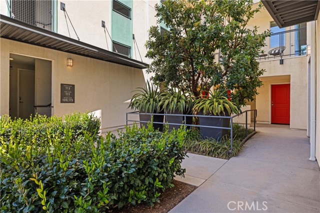 Detail Gallery Image 4 of 60 For 107 Bowery, Irvine,  CA 92612 - 2 Beds | 2 Baths