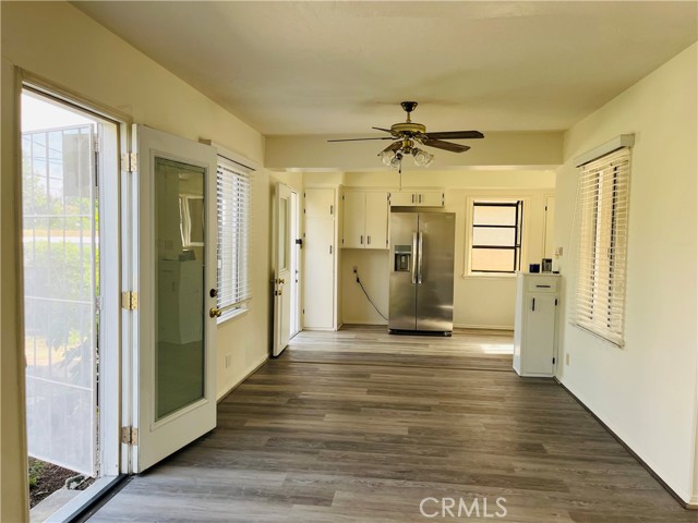 Detail Gallery Image 21 of 23 For 18829 Martha, Tarzana,  CA 91356 - 2 Beds | 1 Baths