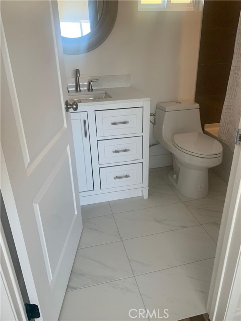 Detail Gallery Image 9 of 17 For 16507 San Fernando Mission Bld, Granada Hills,  CA 91344 - 2 Beds | 2/1 Baths
