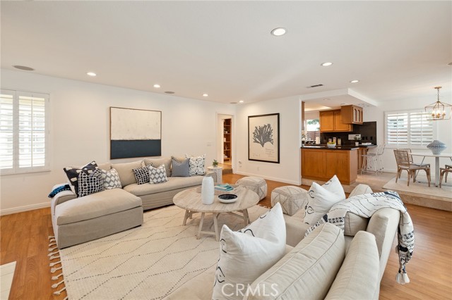 2812 Oak Avenue, Manhattan Beach, California 90266, 4 Bedrooms Bedrooms, ,2 BathroomsBathrooms,Residential,Sold,Oak,SB22058615