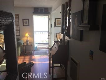 https://media.crmls.org/medias/00b60ce9-6e27-4f93-9417-15cf717898df.jpg?preset=X-Large