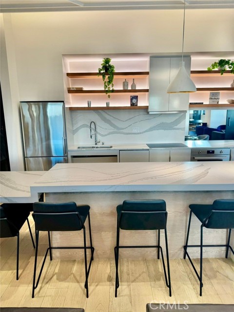Detail Gallery Image 14 of 26 For 400 S Broadway #1011,  Los Angeles,  CA 90013 - 1 Beds | 1 Baths