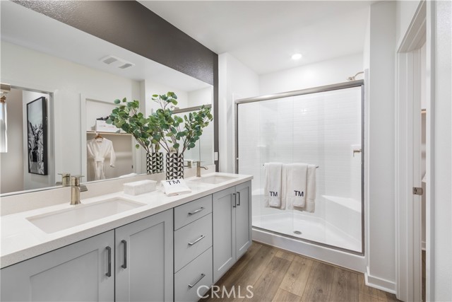 Detail Gallery Image 8 of 17 For 960 N Tangent Privado #302,  Ontario,  CA 91764 - 2 Beds | 2 Baths