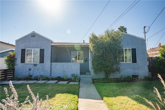 11835 Gale Ave, Hawthorne CA: https://media.crmls.org/medias/00b6e7b9-08c1-4a6d-8ff8-47b85ab1ea81.jpg