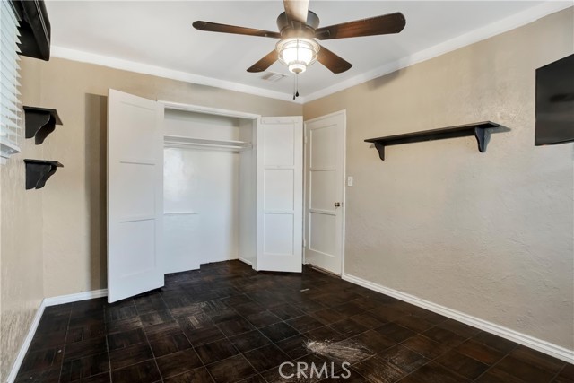 8666 Keokuk Avenue, Winnetka CA: https://media.crmls.org/medias/00b6edf0-4465-4c16-a440-19a1f67dd97e.jpg