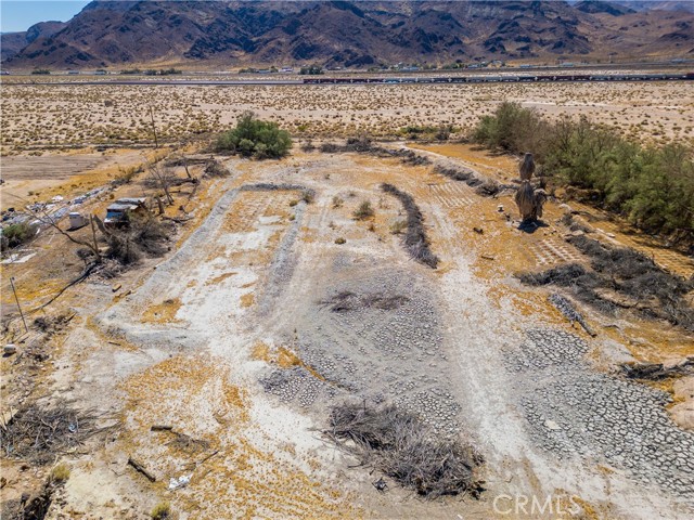 Detail Gallery Image 11 of 38 For 44579 Temescal, Newberry Springs,  CA 92365 - 2 Beds | 2 Baths