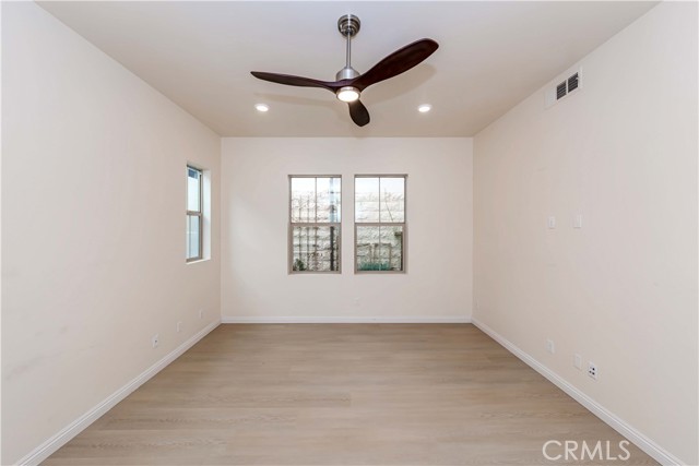 Detail Gallery Image 16 of 38 For 191 Frame, Irvine,  CA 92618 - 3 Beds | 2 Baths