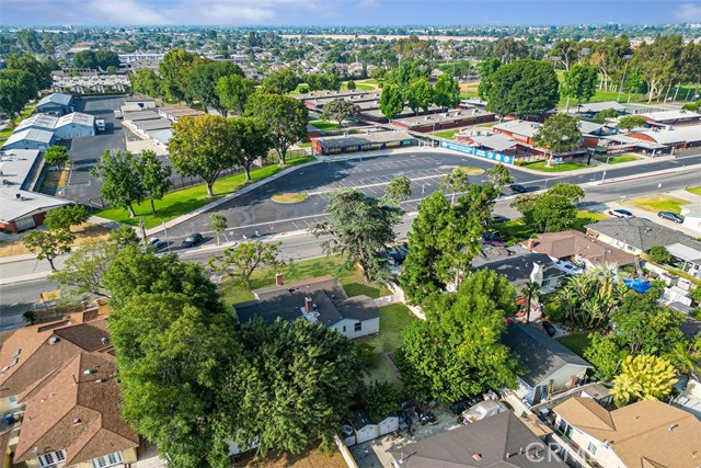 11749 Clarkman Street, Santa Fe Springs CA: https://media.crmls.org/medias/00b80bd2-508e-44e1-b608-9ae302047da0.jpg