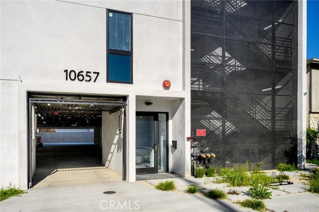 Detail Gallery Image 3 of 19 For 10657 Moorpark St #403,  North Hollywood,  CA 91602 - 1 Beds | 1 Baths