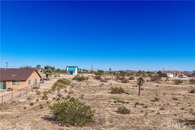 Detail Gallery Image 8 of 13 For 62407 Crestview Dr, Joshua Tree,  CA 92252 - – Beds | – Baths