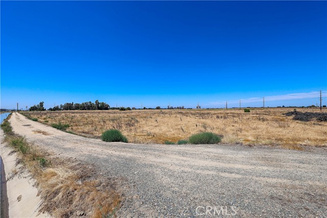 1777 Bird, Livingston CA: https://media.crmls.org/medias/00b888e9-82e3-4b1b-97df-9da4c39ba83b.jpg