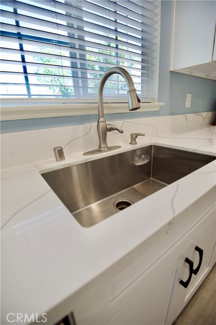 Detail Gallery Image 5 of 19 For 10008 Geneva, Montclair,  CA 91763 - 4 Beds | 1/1 Baths