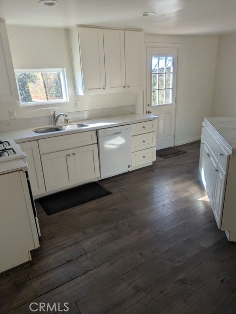 4287 Rosa Rancho Lane, Fallbrook CA: https://media.crmls.org/medias/00b9221c-4df1-4991-bb97-070dc8a02817.jpg