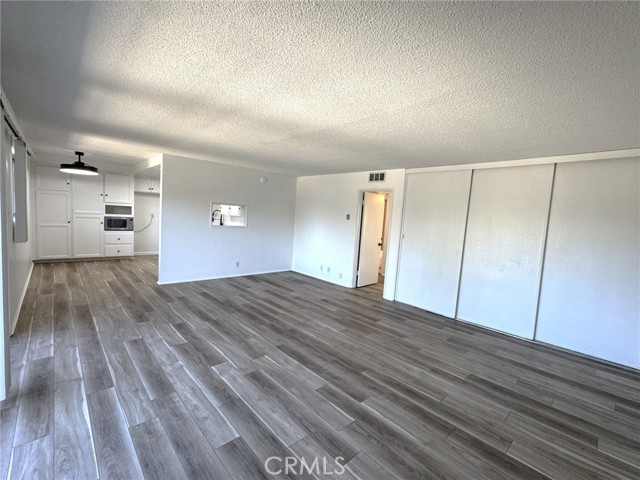 Detail Gallery Image 9 of 23 For 14919 S Normandie Ave #18,  Gardena,  CA 90247 - 2 Beds | 1 Baths