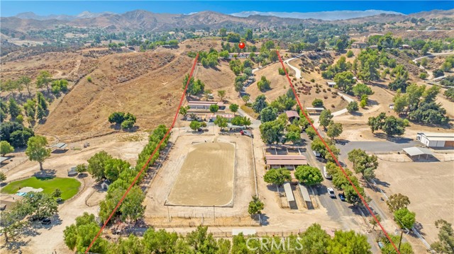 30505 Sloan Canyon Road, Castaic CA: https://media.crmls.org/medias/00b9f935-58dc-4d4a-8f15-094e575181a0.jpg